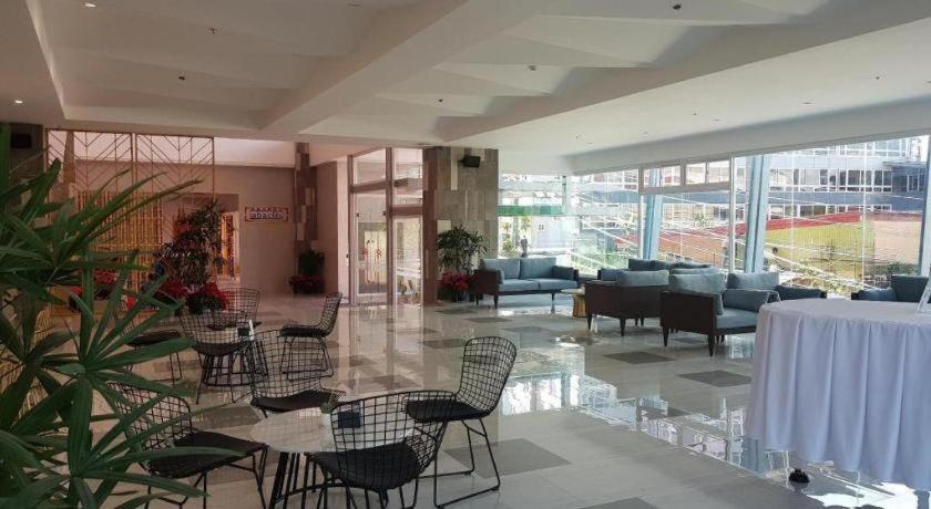 Travelite Hotel Legarda Baguio City Kültér fotó